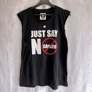 PETALS and Peacocks Black Just Say No Cancer Distressed Tank Women Size Large